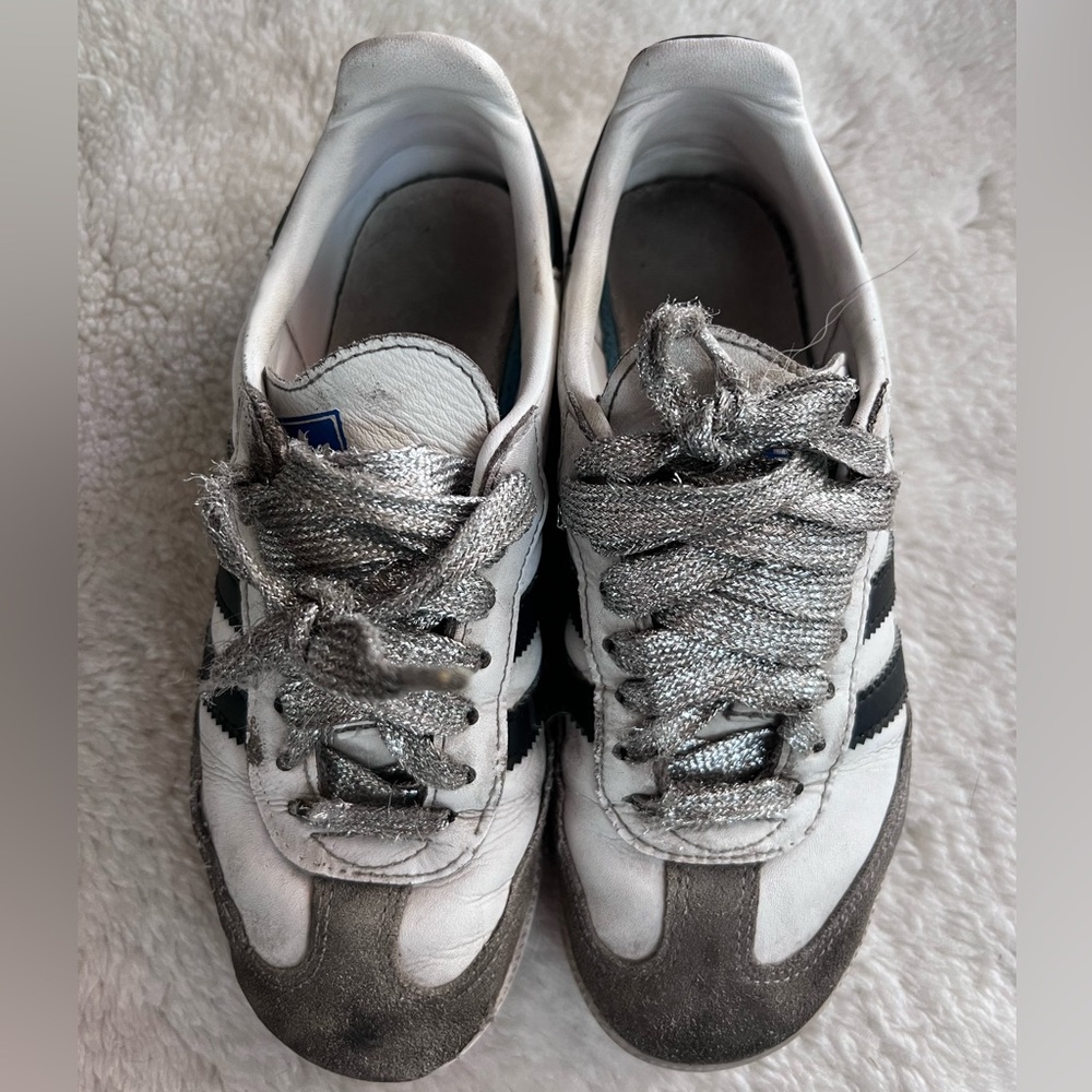 Adidas Sambas Youth Size 1 1/2 US 1.5 Used White